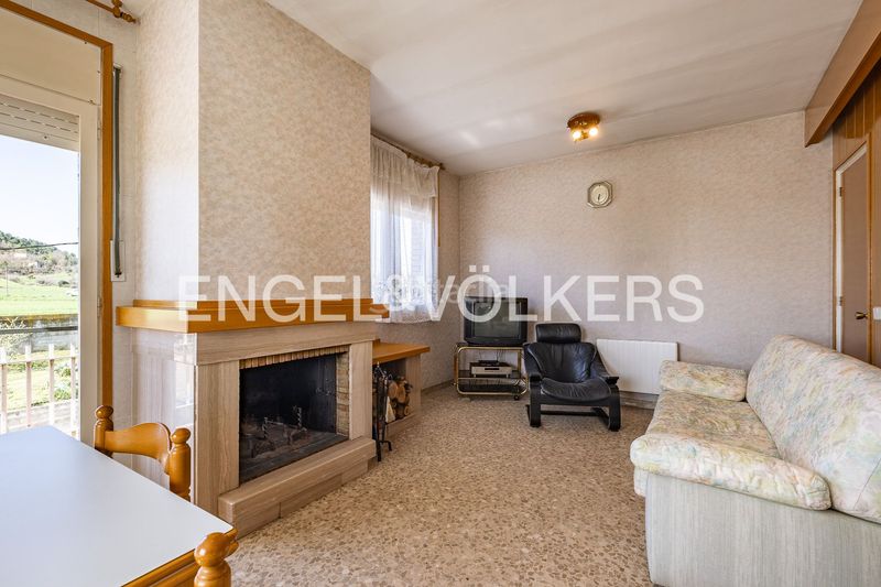 Foto a6c92809-ae9e-4af4-8645-03e7a2a4d82c. Casa adossada amb calefacció aparcament a Montmajor