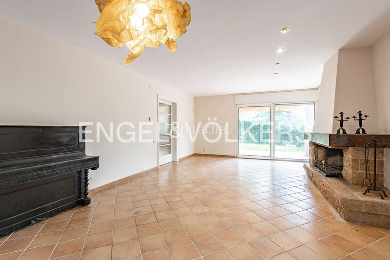 Foto 176ba9c0-e5ca-413c-95f7-7b896452aeda. Casa amb calefacció aparcament a Bellaterra