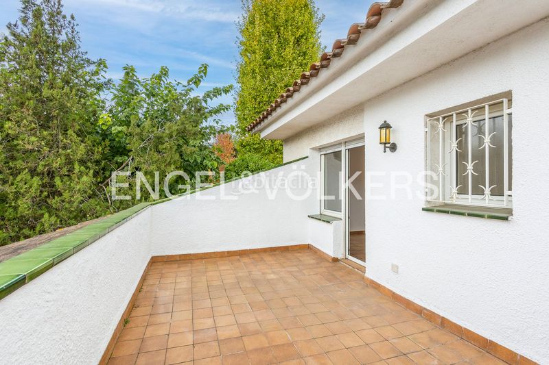 Foto 20870119-78d0-4e83-a238-9ae726af931d. Casa amb calefacció aparcament a Bellaterra