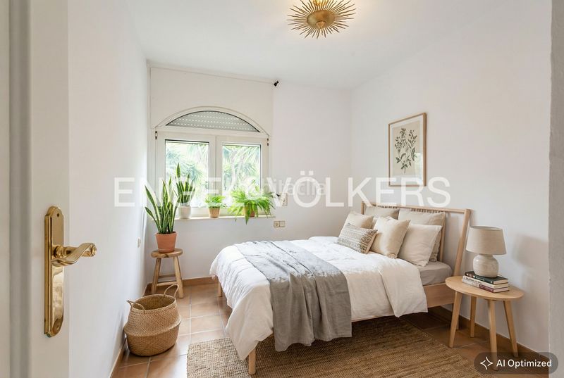 Foto 51956dd3-0908-4b8c-a53a-cb62f66ec15b. Casa amb calefacció aparcament a Bellaterra