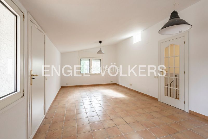 Foto 602c353c-7b57-415e-a90b-c04c3be1a28b. Casa amb calefacció aparcament a Bellaterra