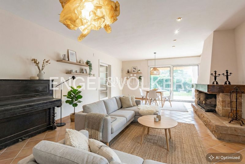 Foto 883f610d-5532-4d5c-b1da-baecafe04d77. Casa amb calefacció aparcament a Bellaterra