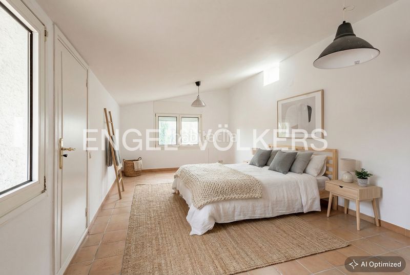 Foto 9f02df46-537c-49aa-9d3c-a8a19b4ab7ba. Casa amb calefacció aparcament a Bellaterra