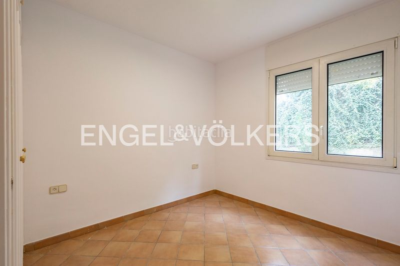 Foto a6e4d5cb-1943-4253-b559-941ecc16d01d. Casa amb calefacció aparcament a Bellaterra