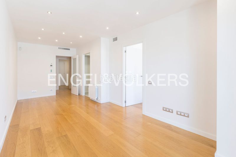 Piso exclusivo piso con terraza y vistas abiertas en eixample nova esquerra en Barcelona - Imagen 6