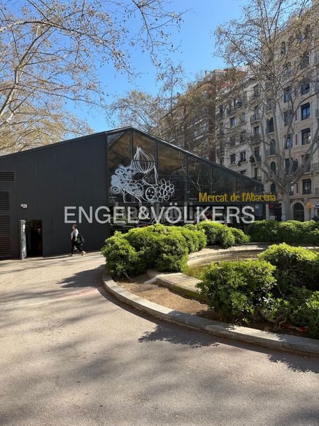 Foto 60805aea-19c9-462c-8745-a312101f46d5. Pis amb calefacció a Vila de Gràcia Barcelona