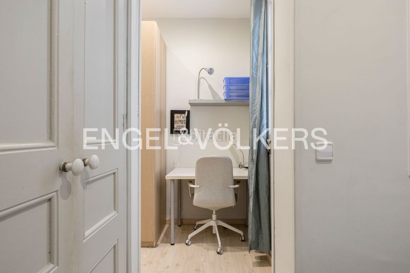 Foto 7bf76157-73ed-417a-817f-4ec310eb73de. Pis amb calefacció a Vila de Gràcia Barcelona