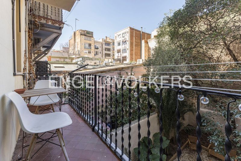 Foto ad223329-171d-4d4d-bc63-3b033eedce3b. Pis amb calefacció a Vila de Gràcia Barcelona