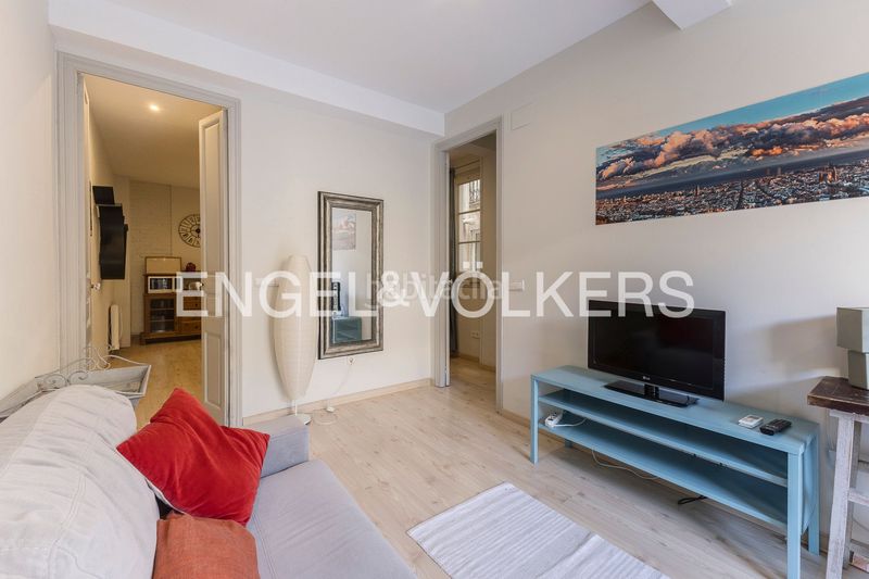 Foto f26bb1c2-907b-4842-82f3-c40b14762ba3. Pis amb calefacció a Vila de Gràcia Barcelona