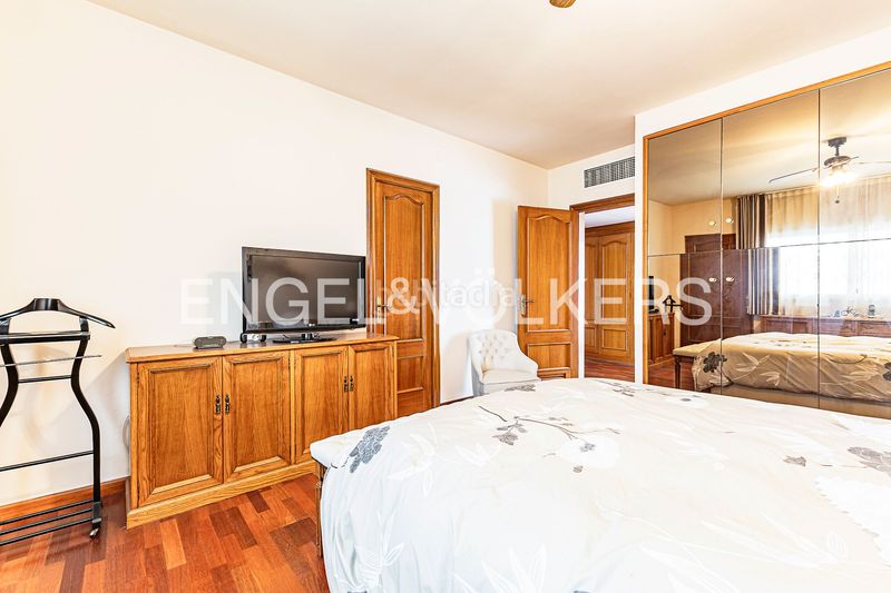 Foto d6044072-5683-4495-a9a2-2ed9f605f6ec. Casa amb calefacció aparcament a La Miranda-Can Candeler Sant Just Desvern