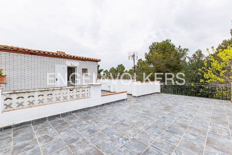 Foto 2ce38e58-522c-4c89-8488-8b3c14593fc1. Casa amb calefacció aparcament a Catllar (El)