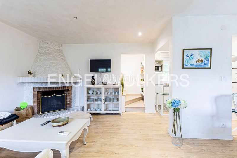 Foto 3adc4aae-b3ab-41f9-a912-e240f0c76166. Casa amb calefacció aparcament a Catllar (El)