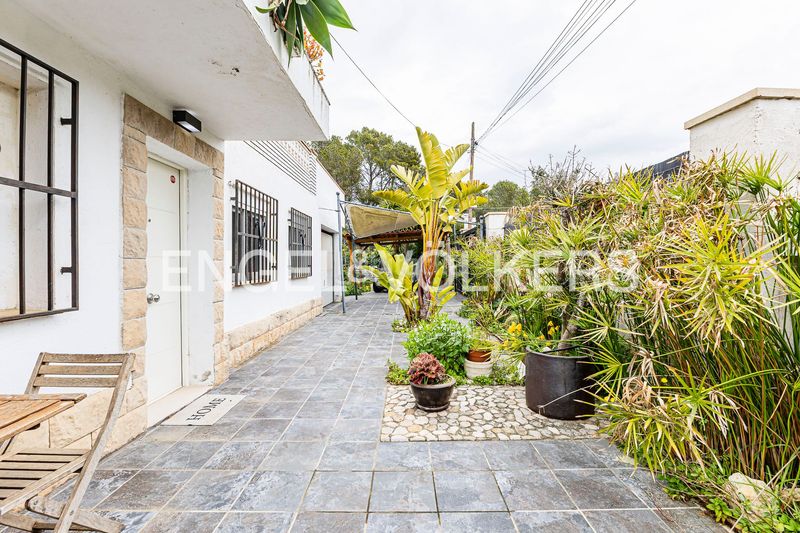 Foto 4b99878c-cce9-44e8-af7c-bf08aa43be56. Casa amb calefacció aparcament a Catllar (El)