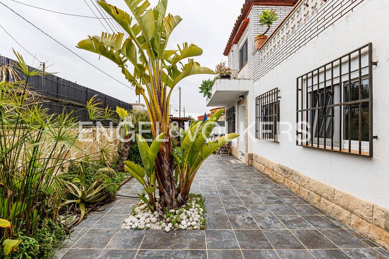 Foto 829ac37d-4f2e-44f4-8bd2-6e53b7c73aee. Casa amb calefacció aparcament a Catllar (El)