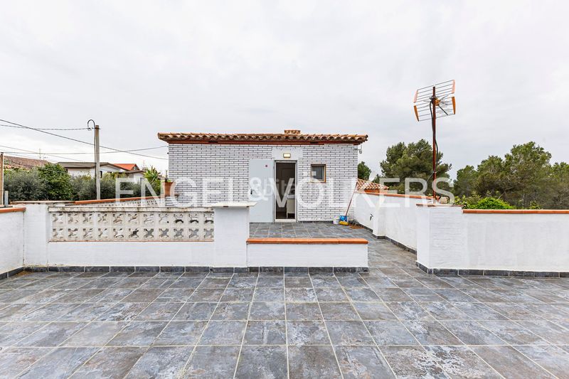 Foto 8be860cf-b8e0-4222-8c7b-c70ce0aa873e. Casa amb calefacció aparcament a Catllar (El)