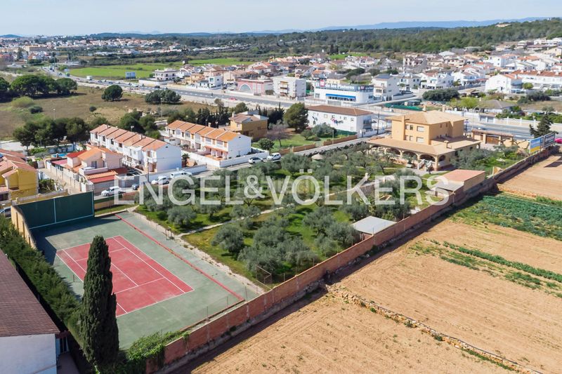 Foto d0fb6ca2-f874-48d6-b708-57e08d2757cd. Casa amb calefacció aparcament a Marítima Sud Torredembarra