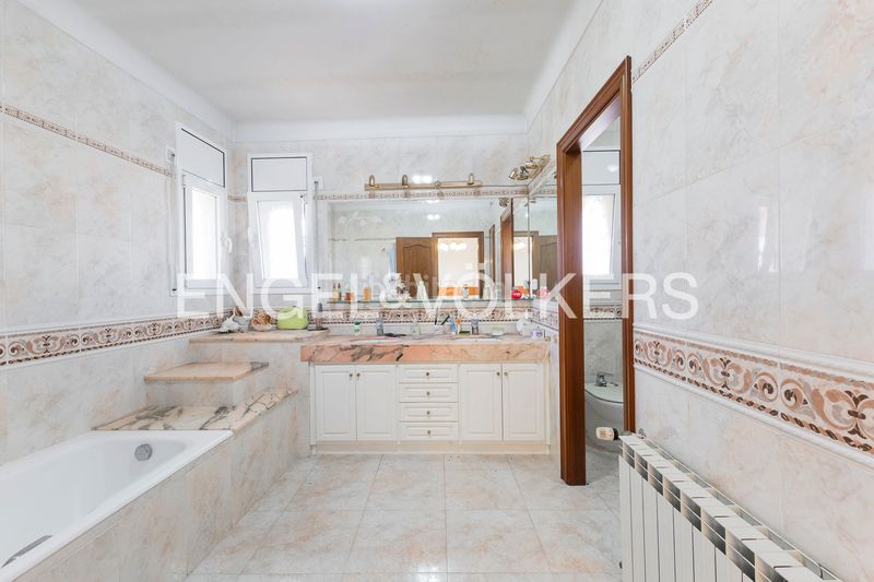 Foto e1ff859f-5c0e-40b5-a91d-196df9fd4e3b. Casa amb calefacció aparcament a Marítima Sud Torredembarra