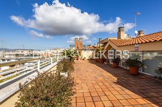 Location Attique à Roses-Castellbell. Exclusivo ático con terraza privada en sant feliu de llobregat