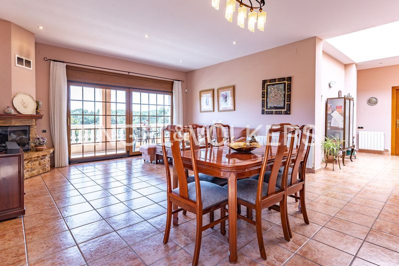 Foto 463bcf8f-b9a5-4778-82b1-917ee43a7a45. Casa amb calefacció aparcament a Vilanova del Vallès