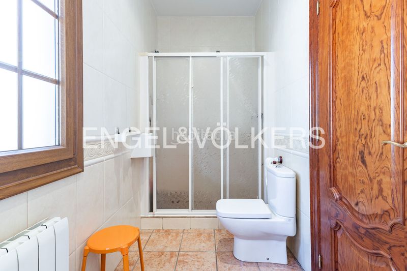 Foto 67c928cb-1632-4f0a-89f6-1dd459d6d980. Casa amb calefacció aparcament a Vilanova del Vallès