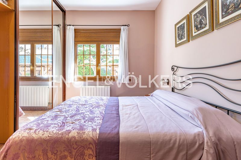 Foto c247b162-ad84-48ee-a6d1-57faa0e51bd2. Casa amb calefacció aparcament a Vilanova del Vallès