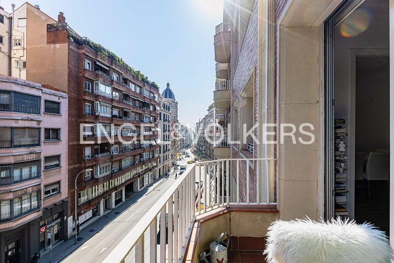Foto bd2d717f-6d7a-410e-8618-6c9e8730eaaf. Pis amb calefacció a Sant Gervasi - Bonanova Barcelona