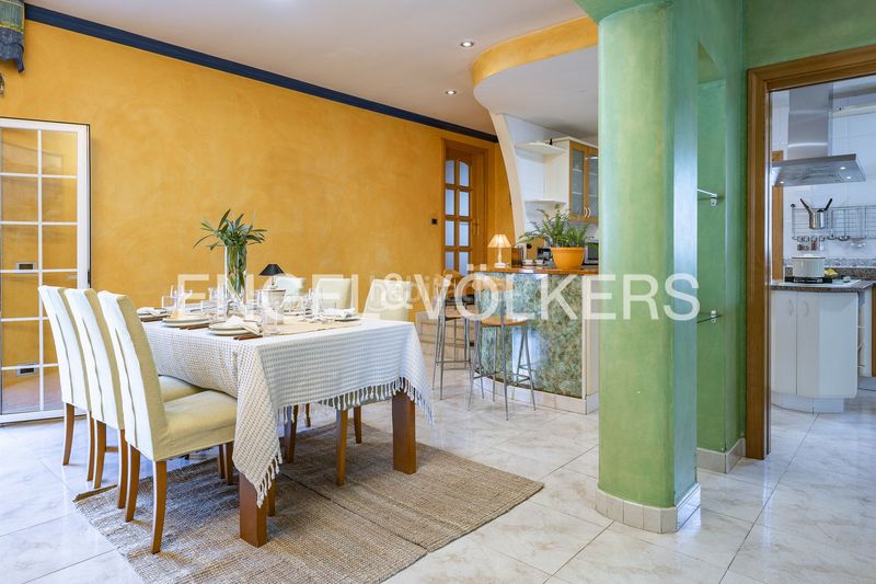 Foto 635c8289-1af0-4956-b7ae-78e5709756cc. Casa amb calefacció aparcament piscina a Zona Alta Premià de Mar