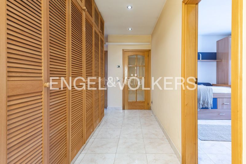 Foto 81a0fc9d-6f36-4d5b-b06e-4aa154120fa1. Casa amb calefacció aparcament piscina a Zona Alta Premià de Mar