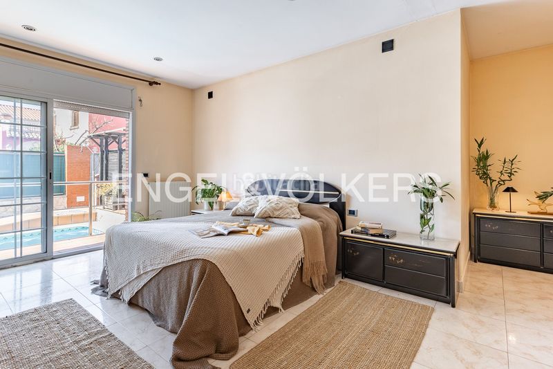 Foto 8a13ba95-9572-477d-9b68-d78bb4af7d94. Casa amb calefacció aparcament piscina a Zona Alta Premià de Mar