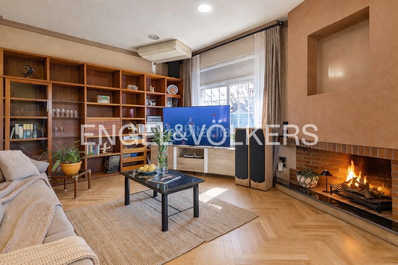 Foto c1cc345a-049f-4920-acb6-3d34a79d2734. Casa amb calefacció aparcament piscina a Zona Alta Premià de Mar