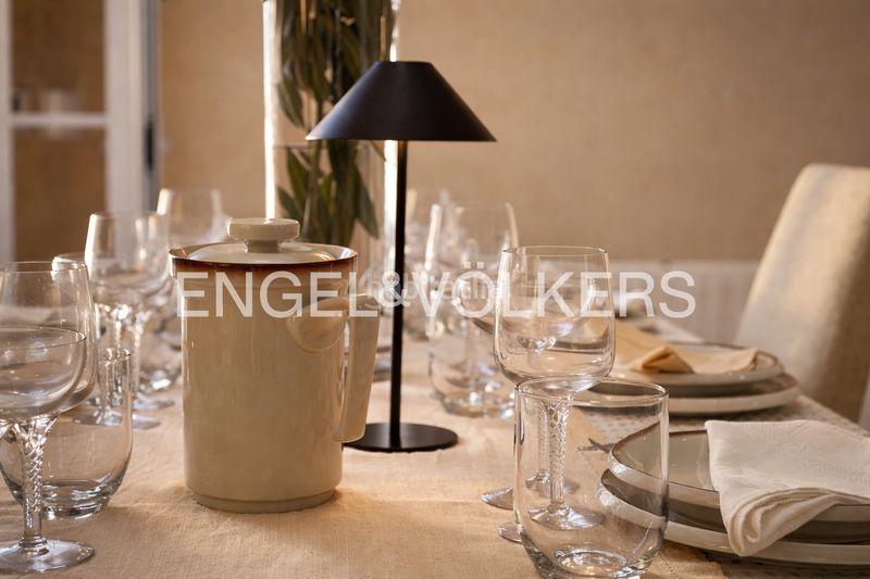 Foto d25f756a-b57b-483e-8eed-83b0aee4ca96. Casa amb calefacció aparcament piscina a Zona Alta Premià de Mar