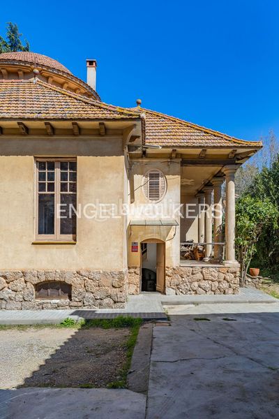 Foto 2393a7e3-3921-431d-b184-711923493f98. Casa amb calefacció aparcament a Eixample Sant Cugat del Vallès