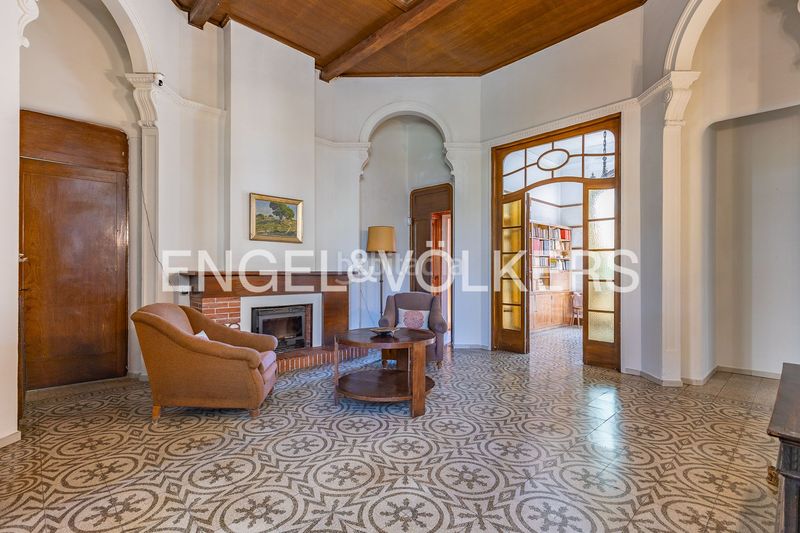 Foto 2430ad5a-b5a8-43e6-aa40-b4489a69ac87. Casa amb calefacció aparcament a Eixample Sant Cugat del Vallès