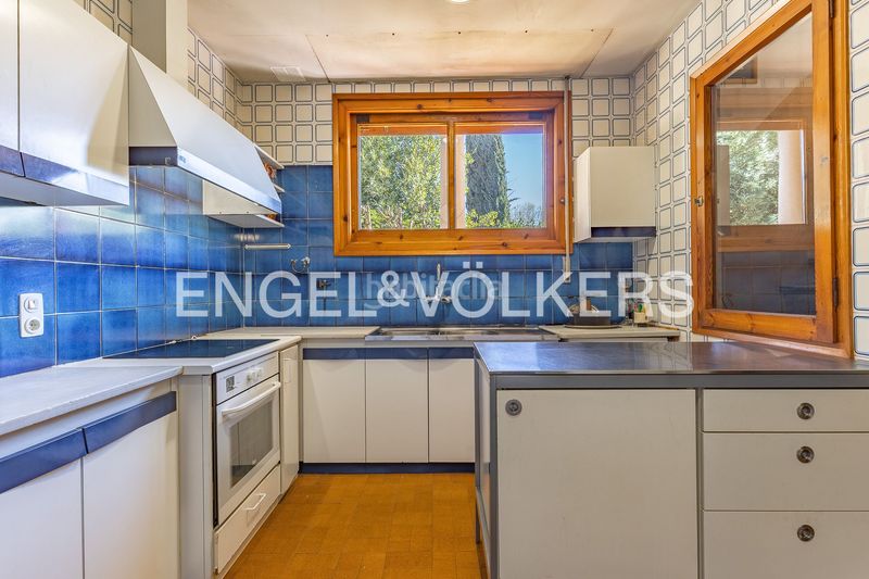 Foto 550f3c32-d425-40d5-9fd6-ebeddc38d9db. Casa amb calefacció aparcament a Eixample Sant Cugat del Vallès