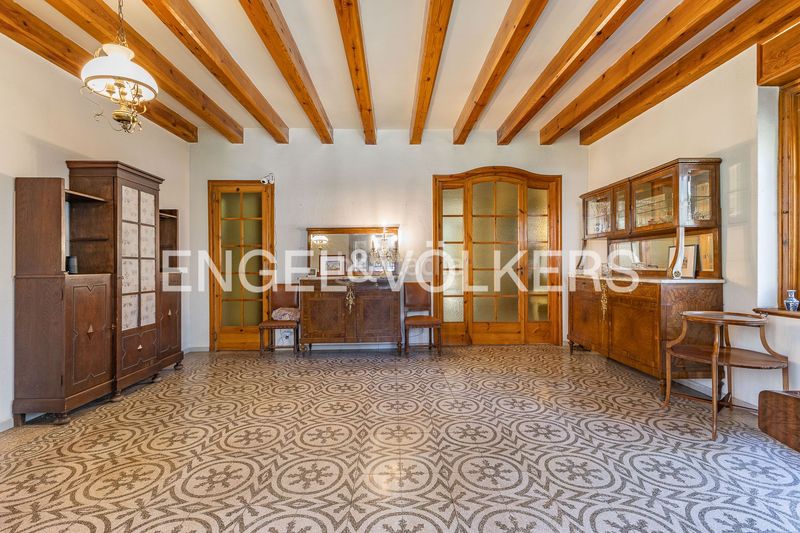 Foto 6a2ad140-ffa7-4ad1-9cf1-9884eeb178f3. Casa amb calefacció aparcament a Eixample Sant Cugat del Vallès