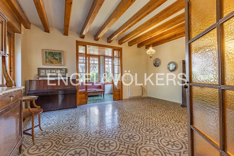 Foto 70dbf6c2-f907-4c6e-b193-951cd51774db. Casa amb calefacció aparcament a Eixample Sant Cugat del Vallès