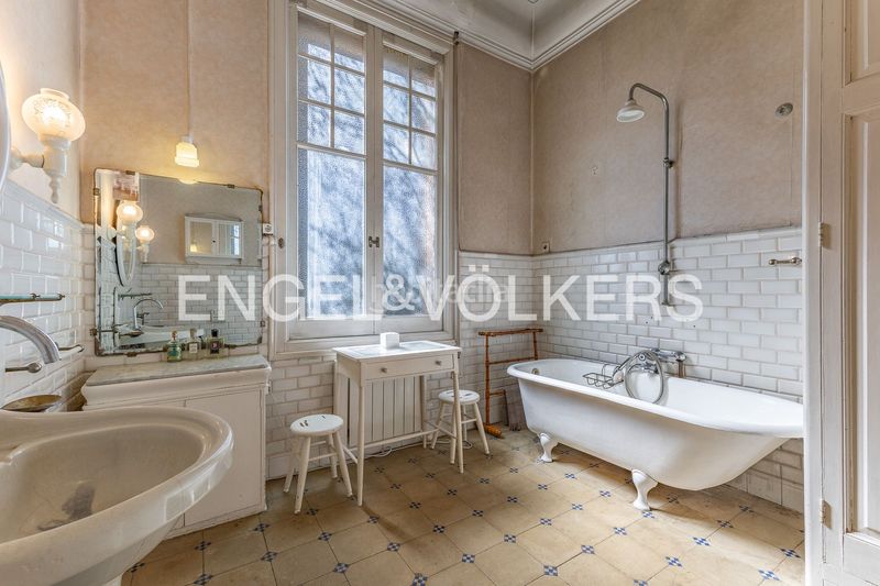 Foto 745f0807-c121-4bb8-b679-71b6e9983fe3. Casa amb calefacció aparcament a Eixample Sant Cugat del Vallès