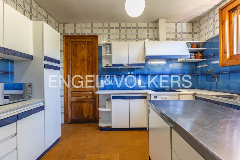 Foto cdbbf83c-6d7b-4b13-9931-9253f8129406. Casa amb calefacció aparcament a Eixample Sant Cugat del Vallès