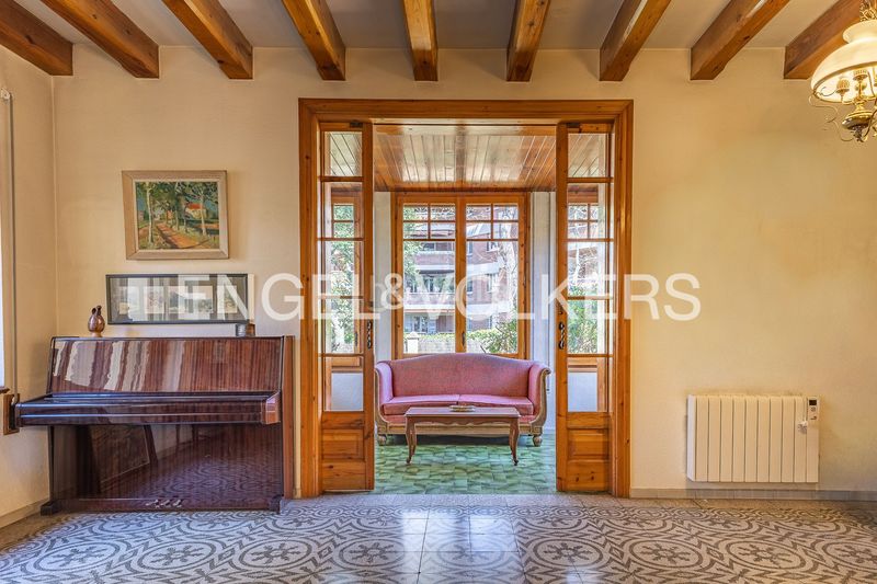 Foto e6fdd797-550a-4f83-a5f2-f554de5a2fae. Casa amb calefacció aparcament a Eixample Sant Cugat del Vallès