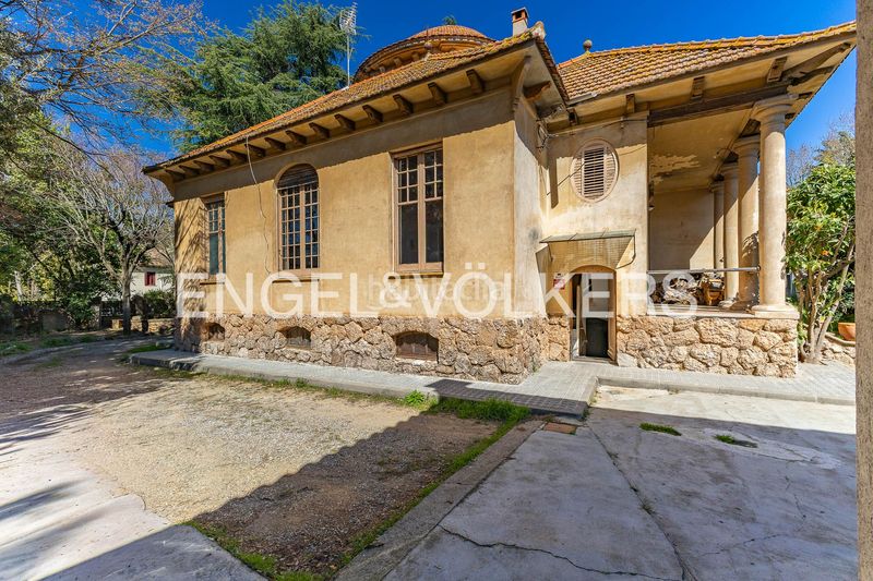 Foto fcbc8d1c-7be2-434c-b22a-a8740ab60767. Casa amb calefacció aparcament a Eixample Sant Cugat del Vallès