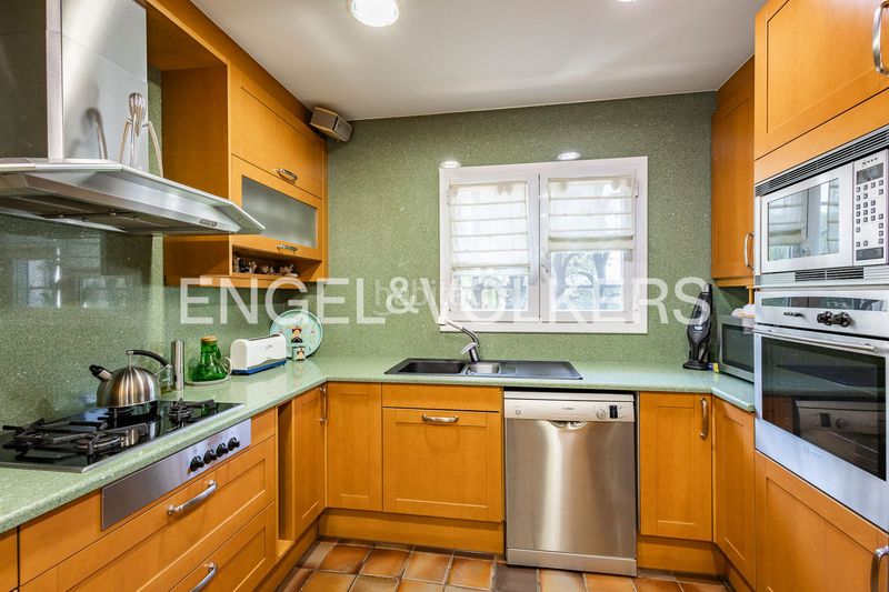 Foto 0cf8e928-b63c-4db7-b1fc-f727cdf38616. Casa amb calefacció aparcament piscina a Abrera