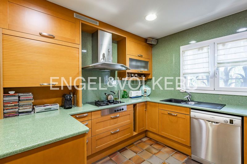 Foto 4d6bbfcc-e6f8-4683-8143-4fb33495087b. Casa amb calefacció aparcament piscina a Abrera