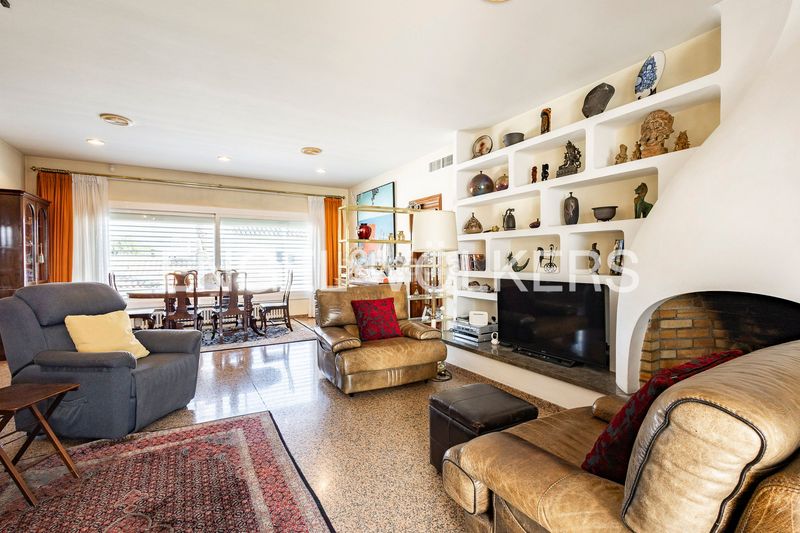 Foto 61df7fdf-e842-4c4c-9c4e-be71702e7ddd. Casa amb calefacció aparcament piscina a Abrera