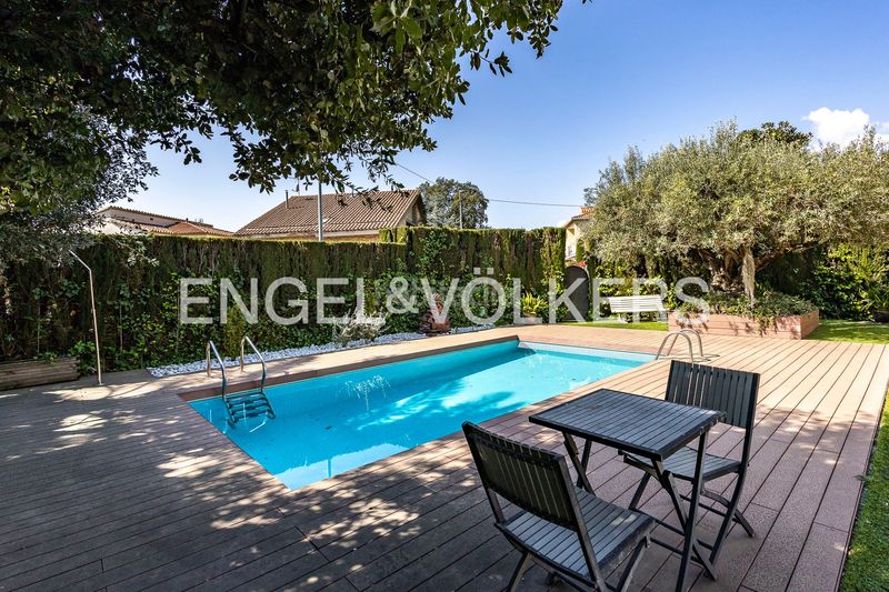 Foto 6a76dac5-9e13-4299-8158-1f540ed00bd4. Casa amb calefacció aparcament piscina a Abrera