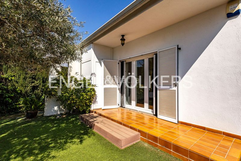 Foto 7259019c-8a65-4fd8-86b4-1818fdc1bc7d. Casa amb calefacció aparcament piscina a Abrera