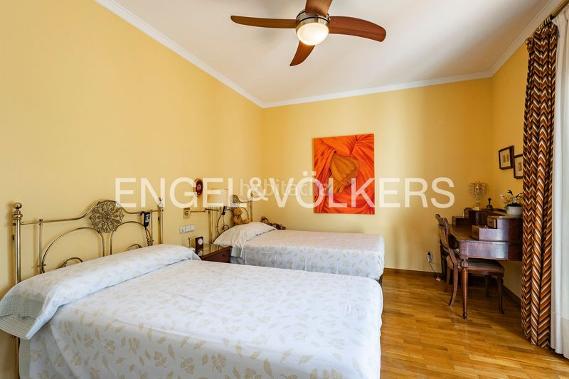 Foto 898c8601-c517-45d2-afbb-c33f91acd212. Casa amb calefacció aparcament piscina a Abrera