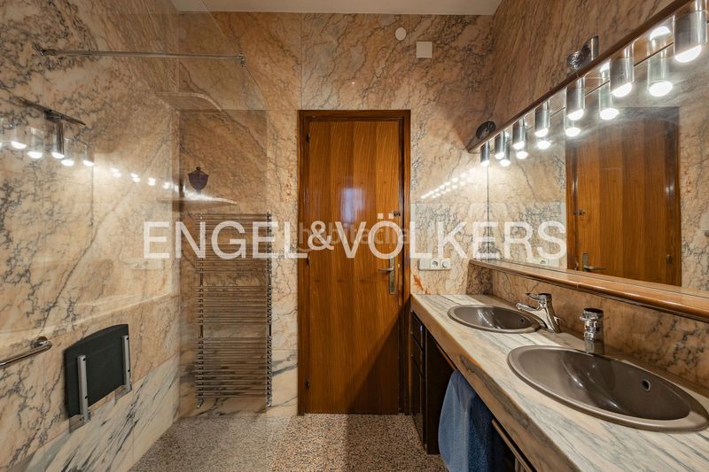 Foto 9cc5720d-44e4-4ae5-af07-c34c9a0501c2. Casa amb calefacció aparcament piscina a Abrera