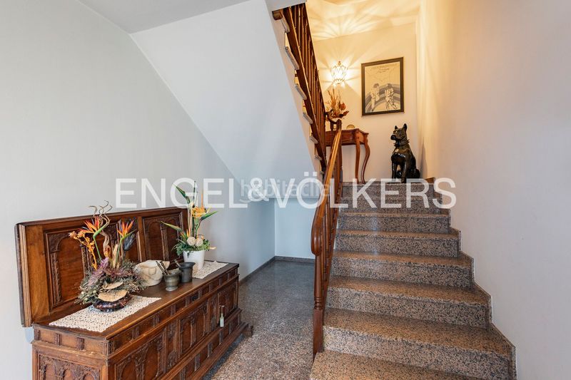 Foto edceda54-b6fc-4d39-adcc-5c9261953f26. Casa amb calefacció aparcament piscina a Abrera