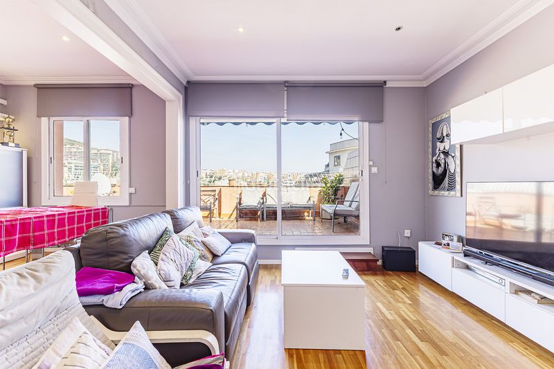 Foto 777d8024-760b-4283-a350-9d40169a0285. Àtic amb calefacció a Baix Guinardó Barcelona