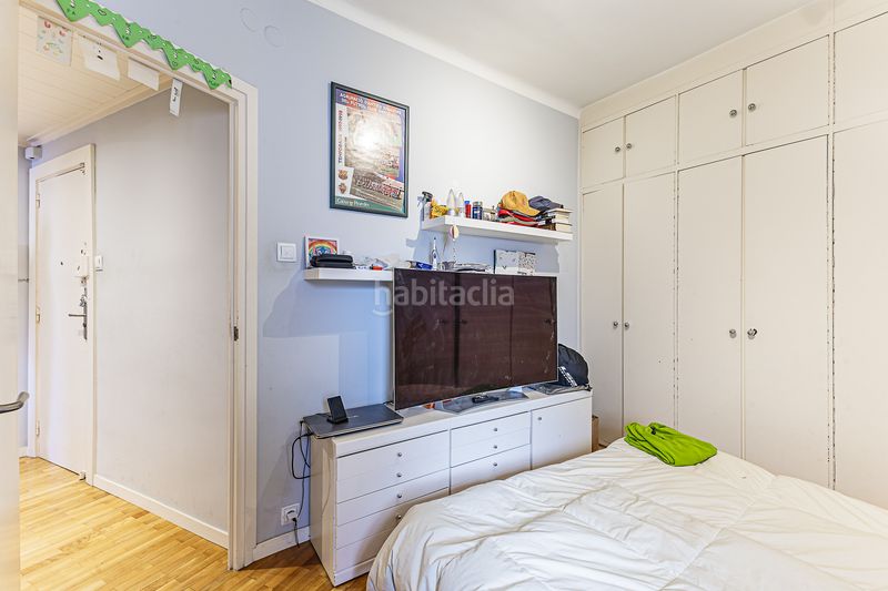 Foto d954e50f-7134-476f-a6d2-309d53d250ad. Àtic amb calefacció a Baix Guinardó Barcelona